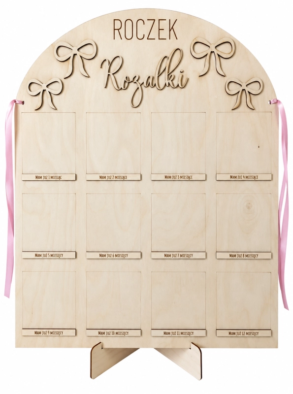 Drewniana tablica Roczek Rozalki z miesiącami.png