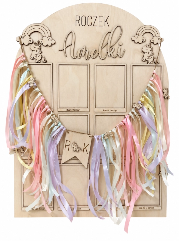 Drewniana tablica Roczek Amelki z pastelowymi wstążkami.png